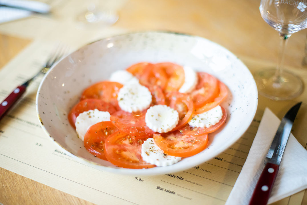 Salada de tomate e mozzarella